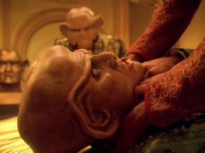 292px-brunt_chokes_quark.jpg