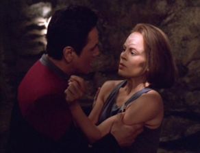 292px-chakotay_argues_with_belanna.jpg