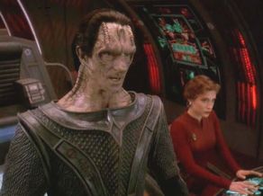 292px-dukat_kira_cargo_excercise.jpg
