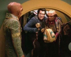 292px-zek_in_closet.jpg