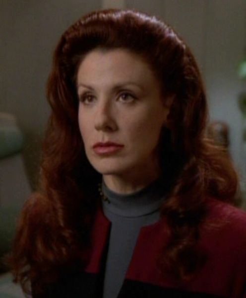 496px-female_q.jpg