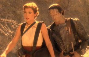 292px-kira_and_dukat_look_for_wreckage.jpg